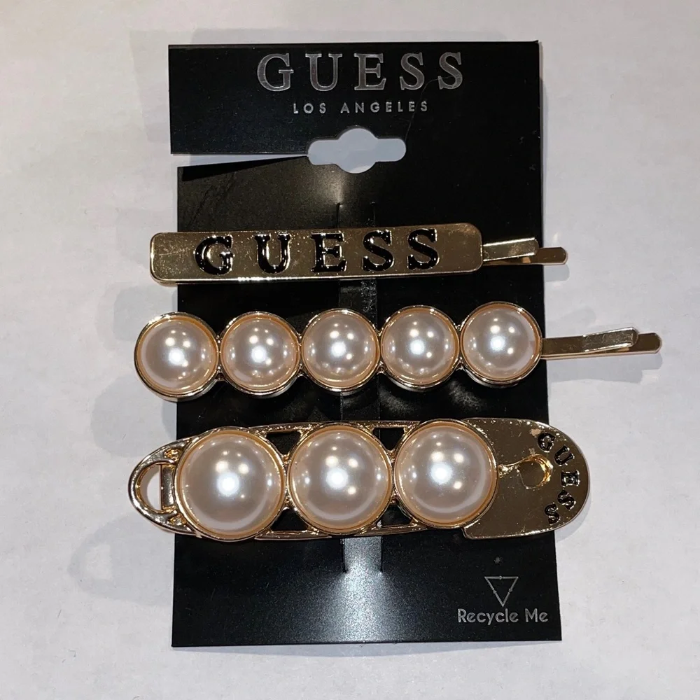 Guess chic hair